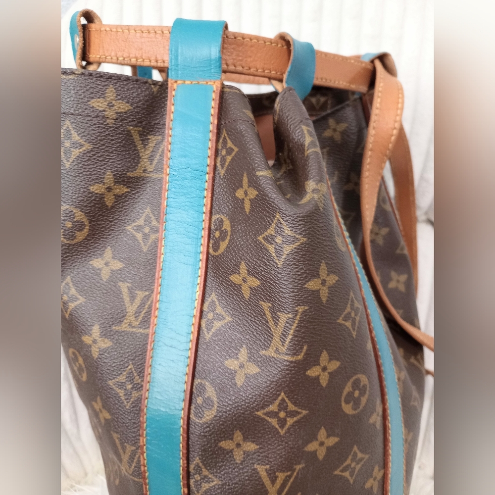 Louis Vuitton Bag - Picture 6 of 16